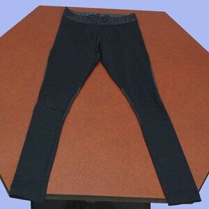 Under Armour men's S base layer good condition